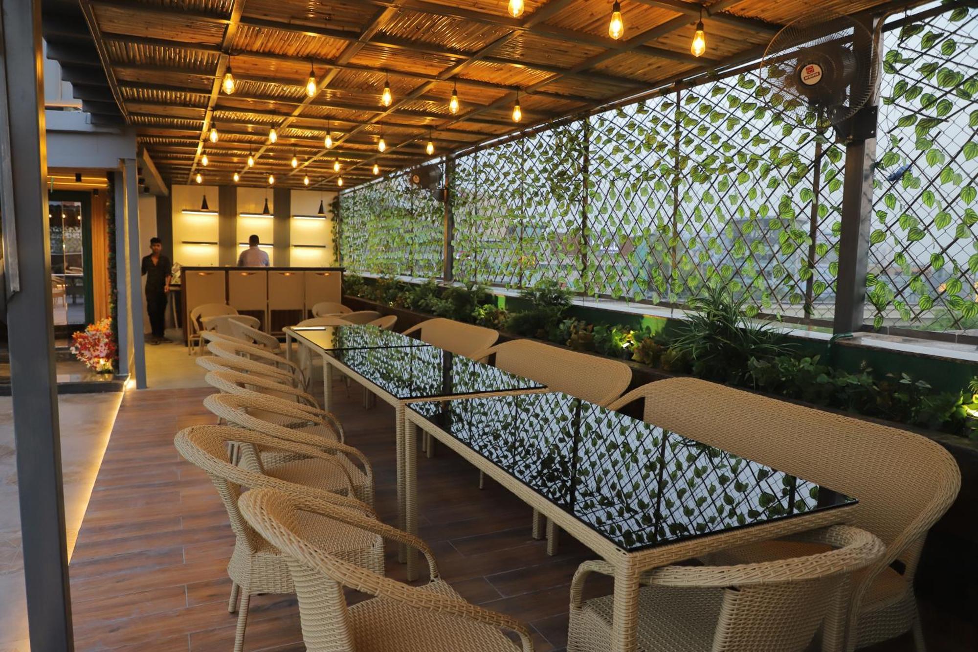 Hotel Haris Mg Road Gurugram Gurgaon Exterior foto
