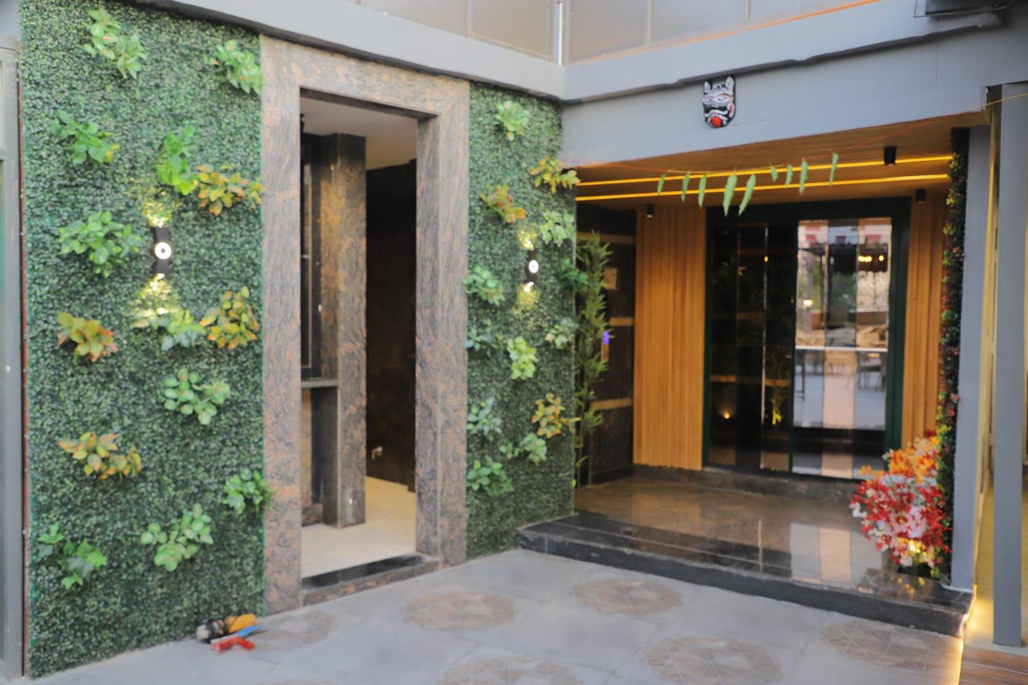 Hotel Haris Mg Road Gurugram Gurgaon Exterior foto
